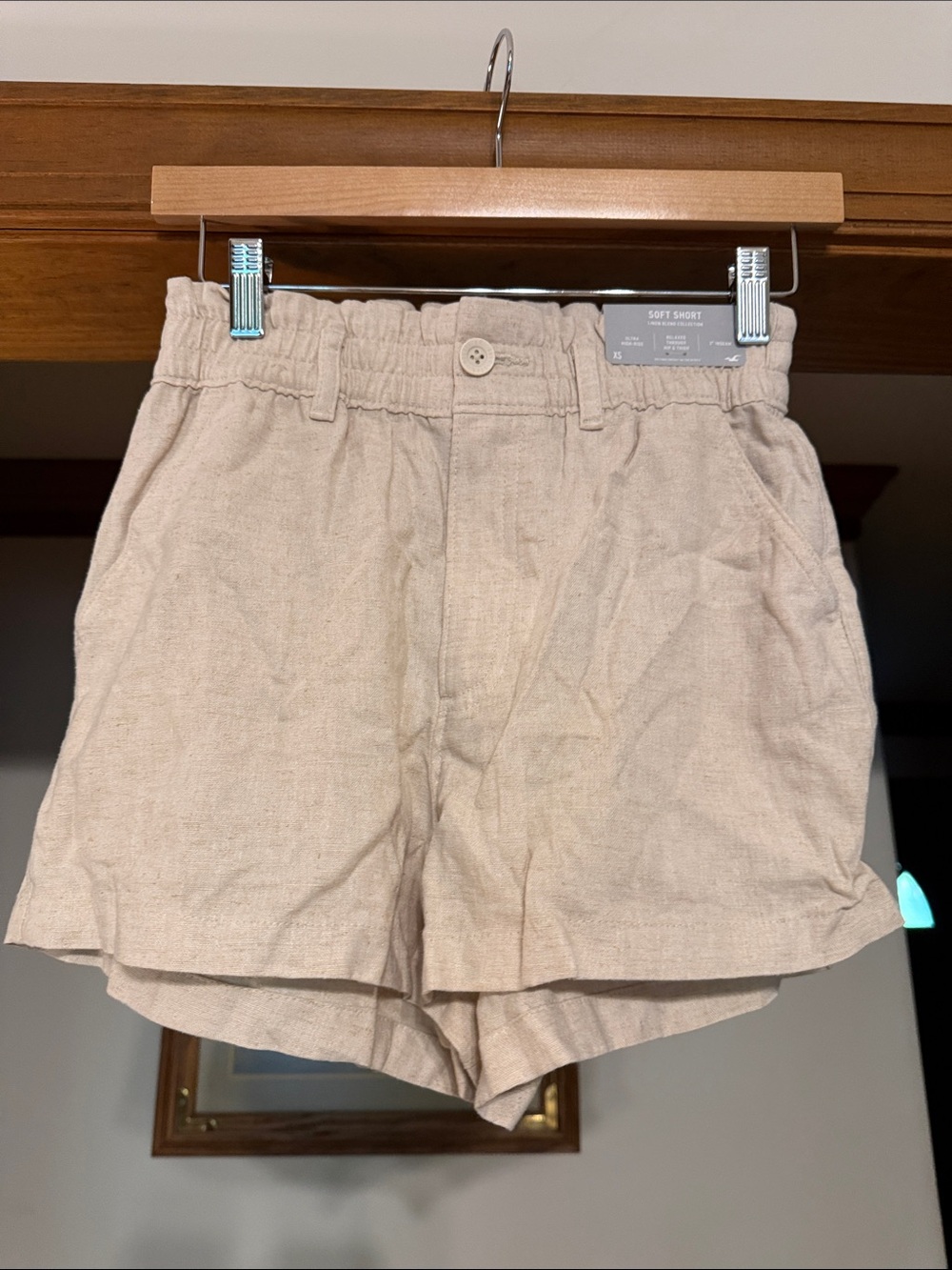 Hollister Natural Beige Linen-Blend Soft Shorts